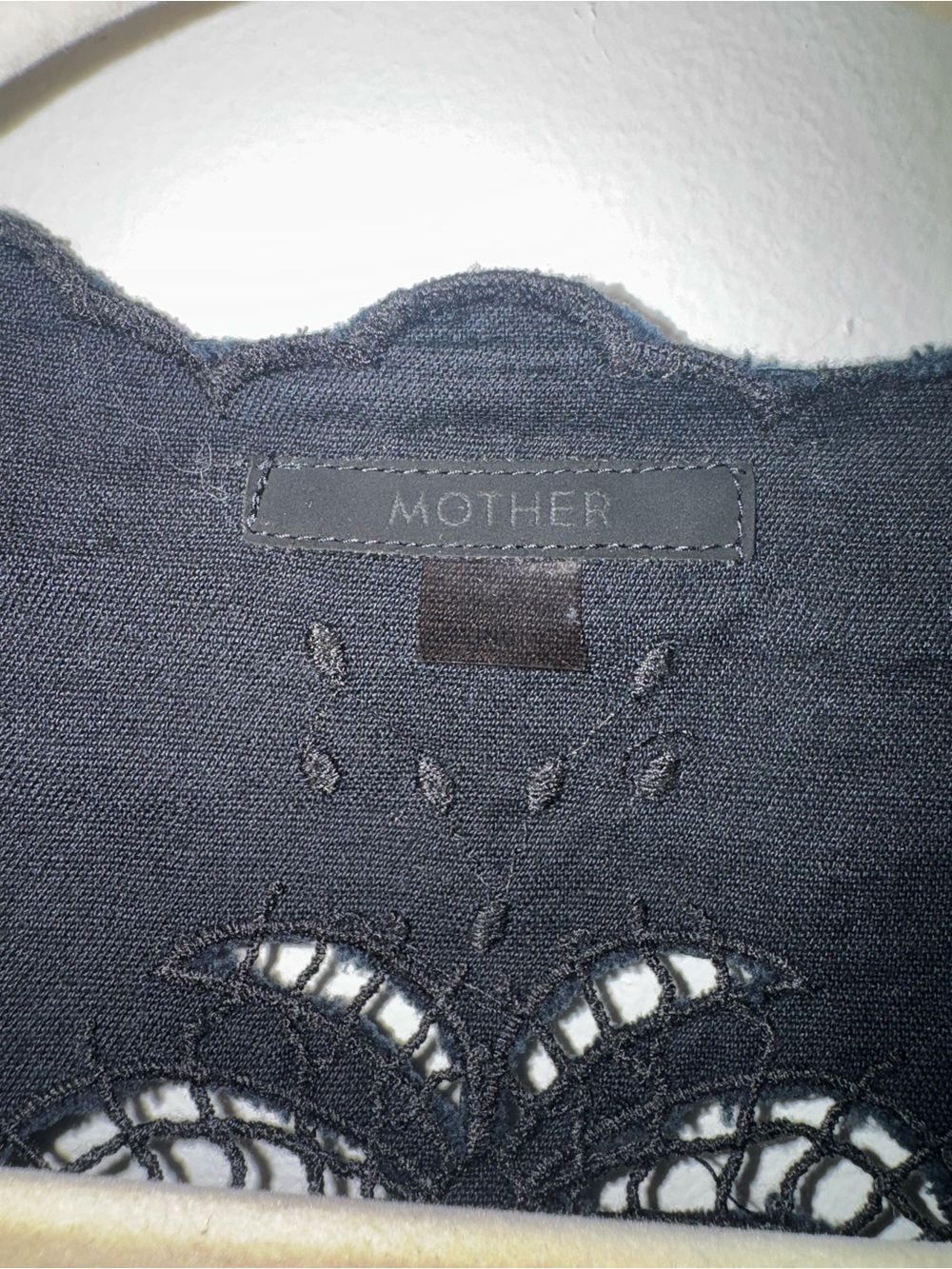 MOTHER Social Butterfly 100% Cotton Embroidered Black Eyelet Crop Top - Women - Picture 4 of 6